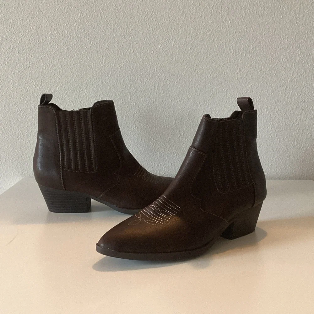 Sun and Stone Classic Women's‎ Brown Leather Western Ankle Boots Size 6